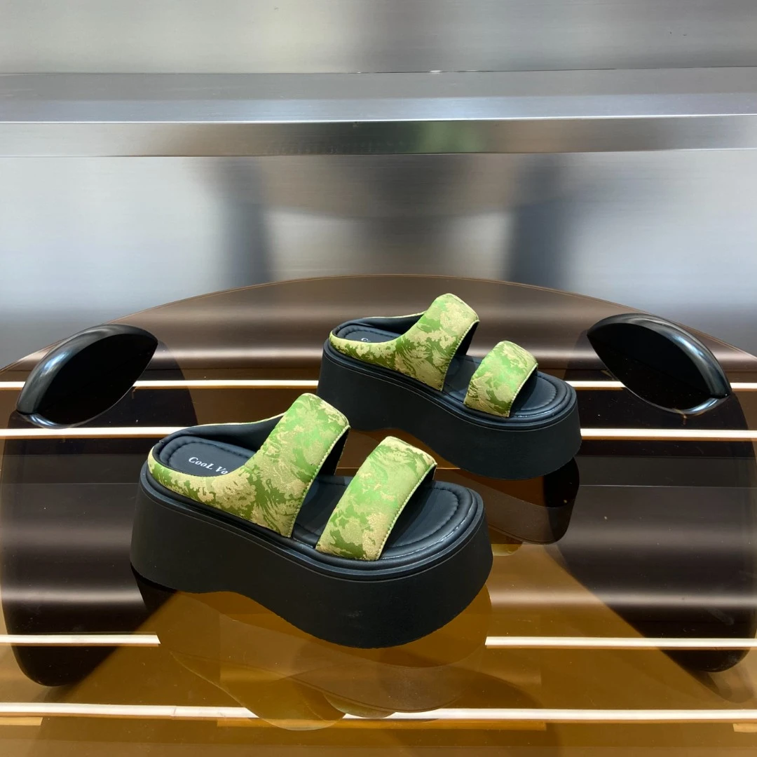 厚底轻一字沙滩凉拖鞋女外穿2024夏季新款国风印花厚底百搭凉拖鞋