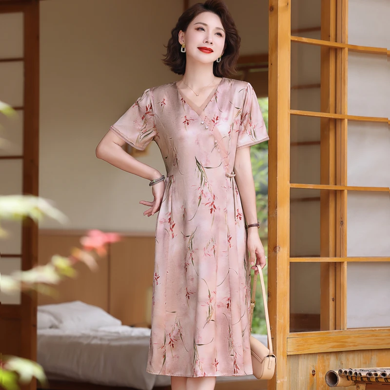 新中式妈妈连衣裙夏款中老年女装夏装2024新款阔太太短袖气质裙子