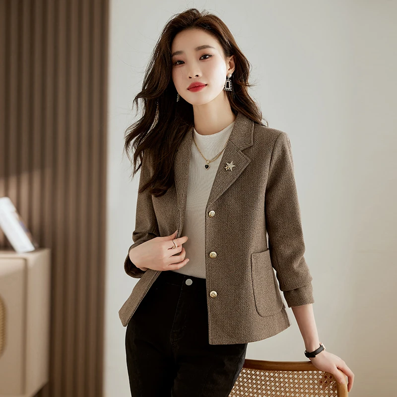 小香风西装外套女春秋2025新款设计感小个子休闲百搭短款西服上衣