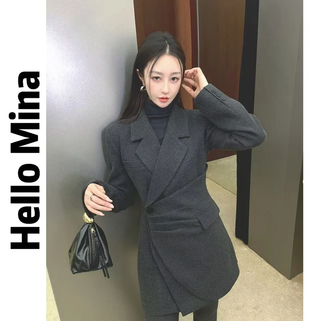 1252高级感夹棉不规则褶皱大衣一粒扣收腰连衣裙(不含围巾)