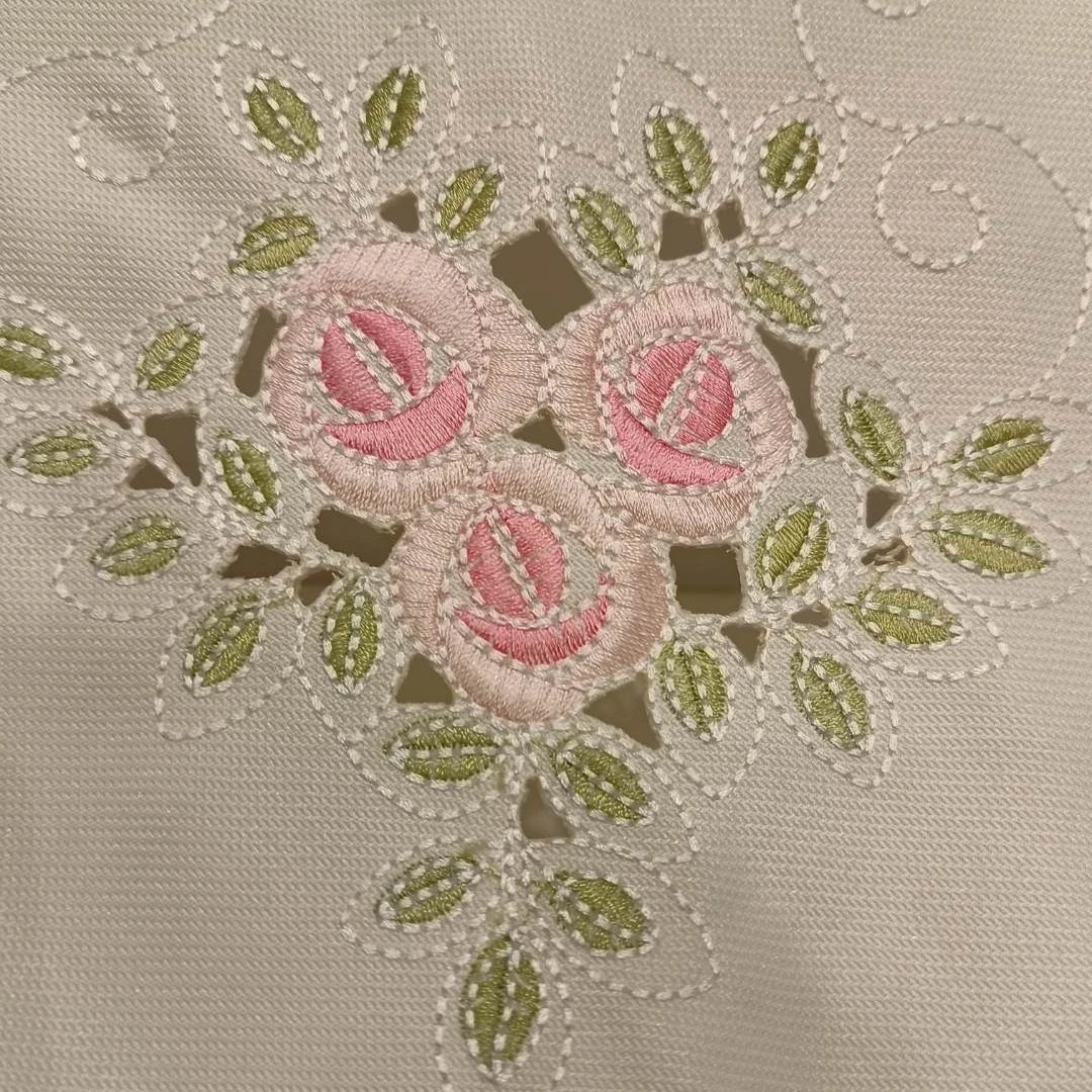 【千惠家纺】工艺绣花台布85*85