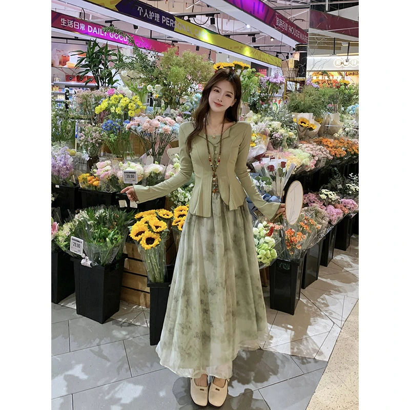 夏日新中式穿搭薄款长袖防晒开衫+吊带+碎花半身裙女春夏时尚套装