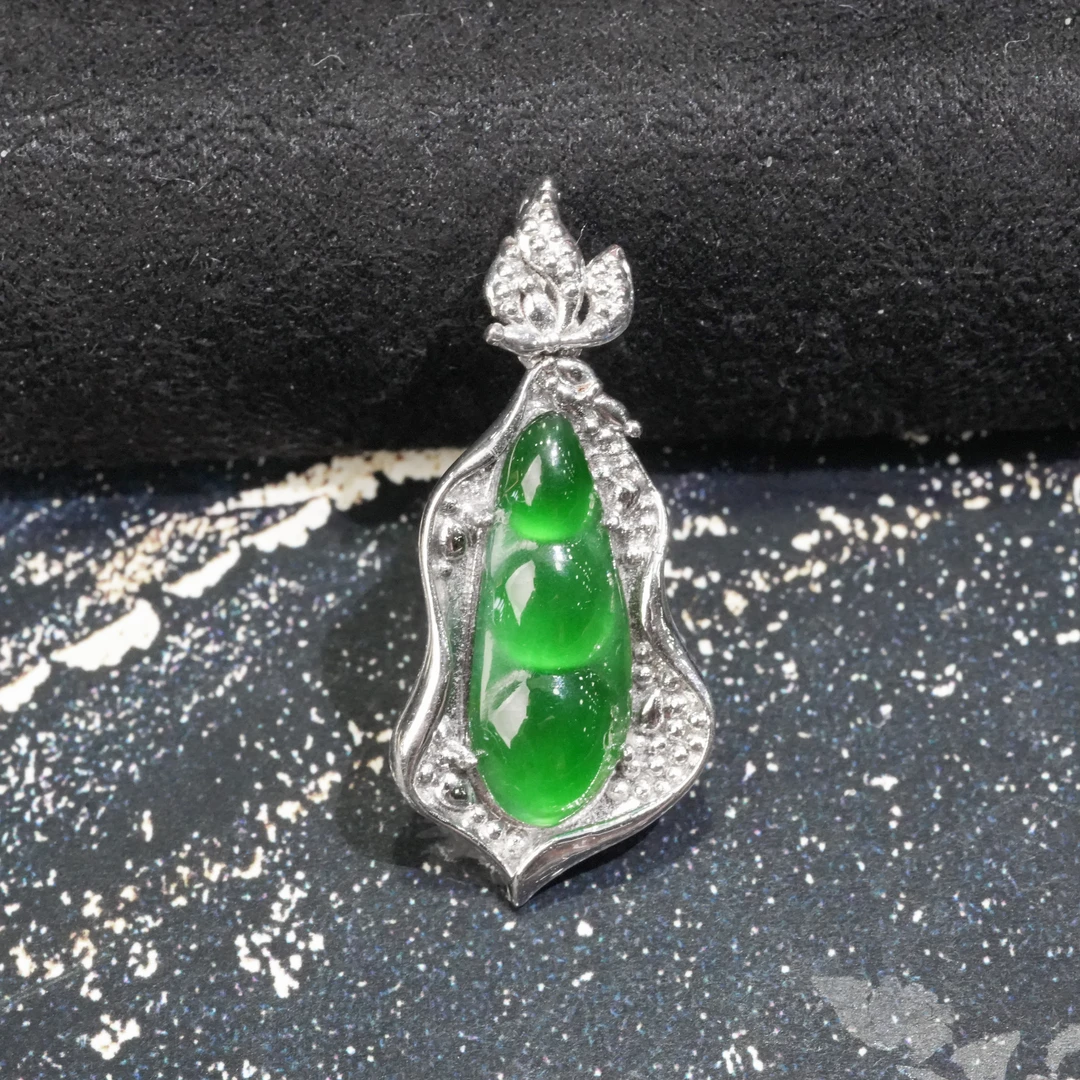 18K金天然翡翠A货福豆子吊坠多样性发一个不含链4