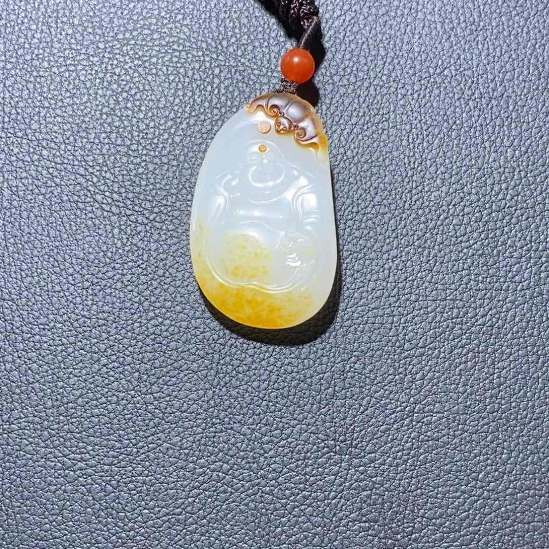 和田玉颈饰未镶嵌胖*鱼