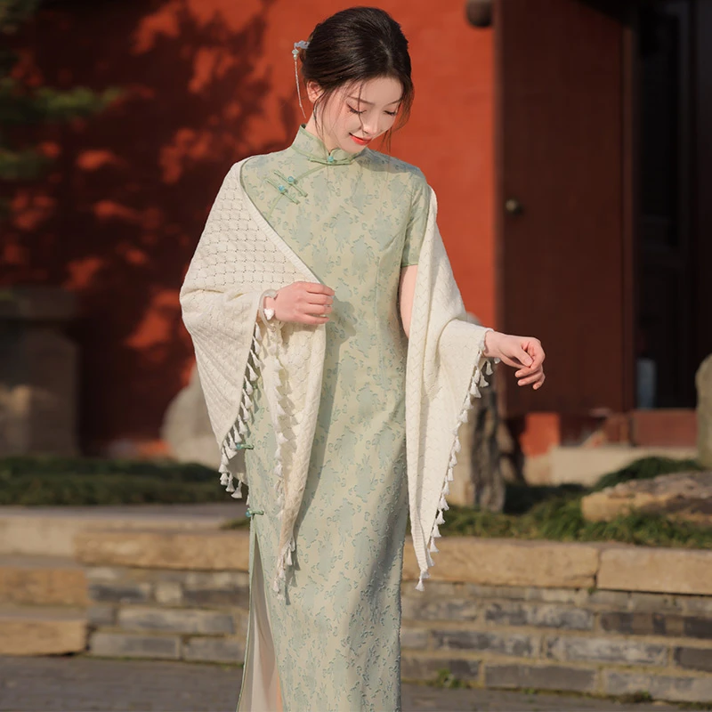 旗袍披肩春秋季外搭女针织细毛线三角巾斗篷披风带扣流苏空调外披