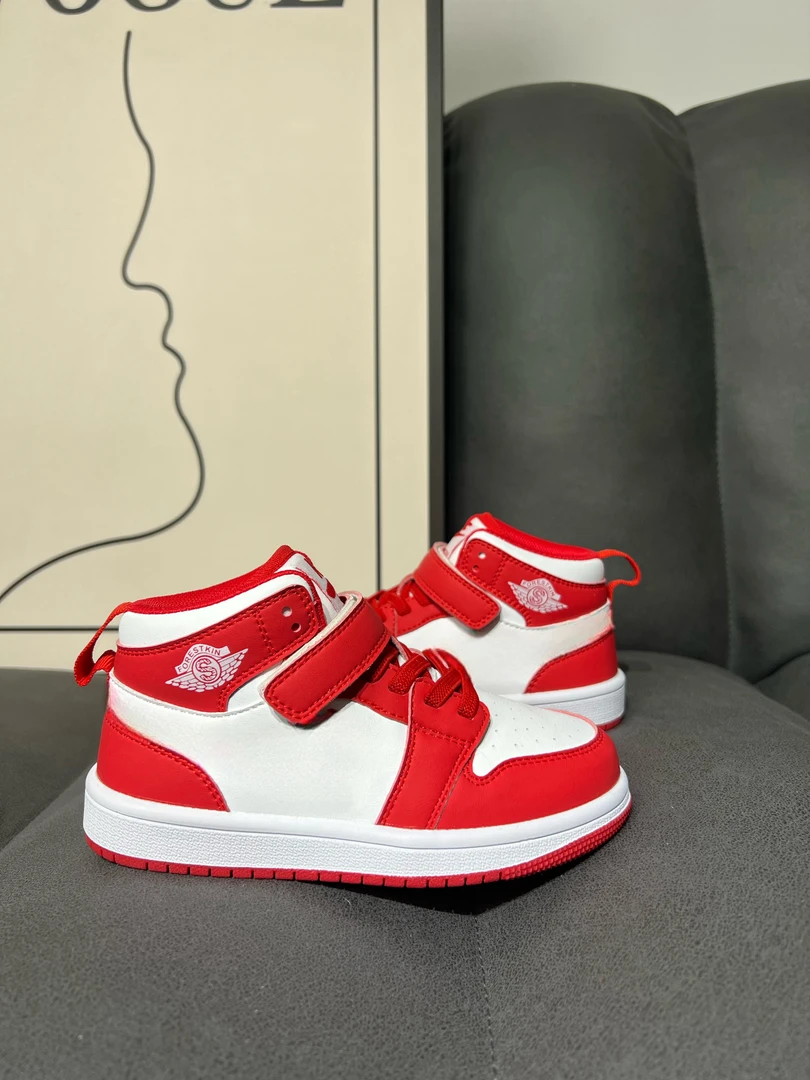2024春季儿童时尚透气经典高帮带标中国红黑白配色板鞋中大童
