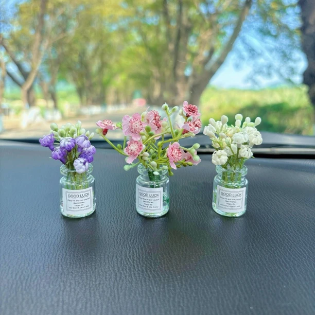 可爱治愈系闻花兔子茉莉花瓶汽车装饰摆件车载窗边屏幕电动车饰品
