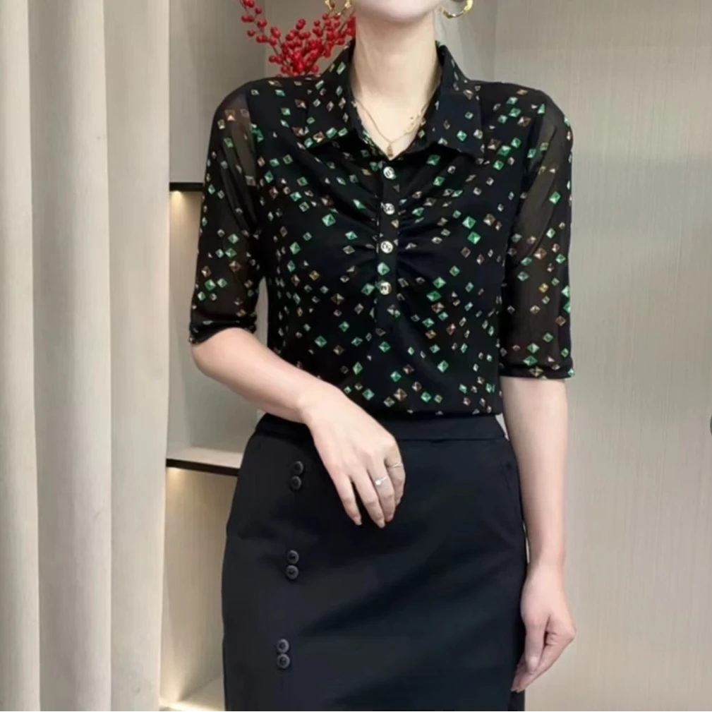 2025新款时尚碎花显瘦气质洋气钻石花打底春夏修身遮肚百搭小衫