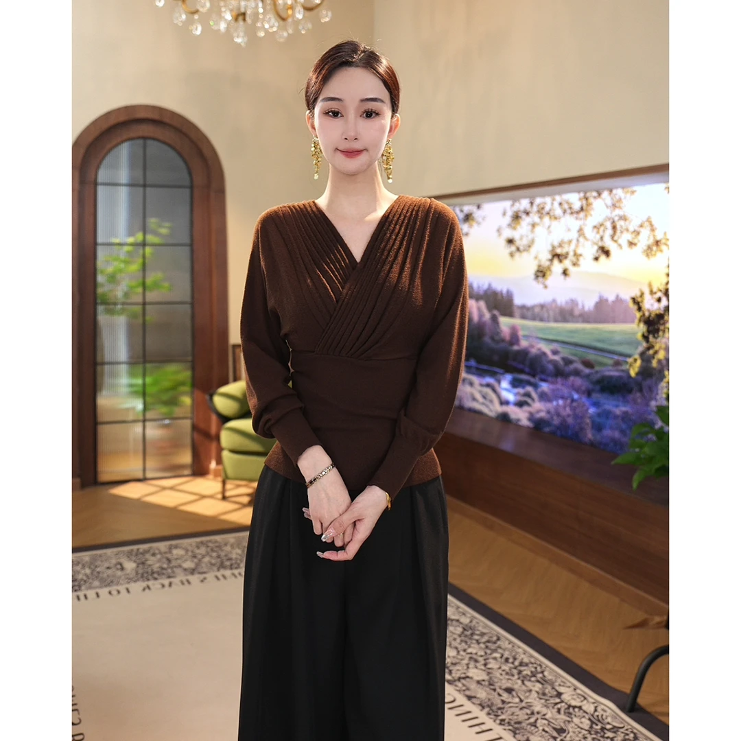 唐熹现货2025秋季新款【5815】含绵羊毛百搭捏褶宽松套头咖色针织衫