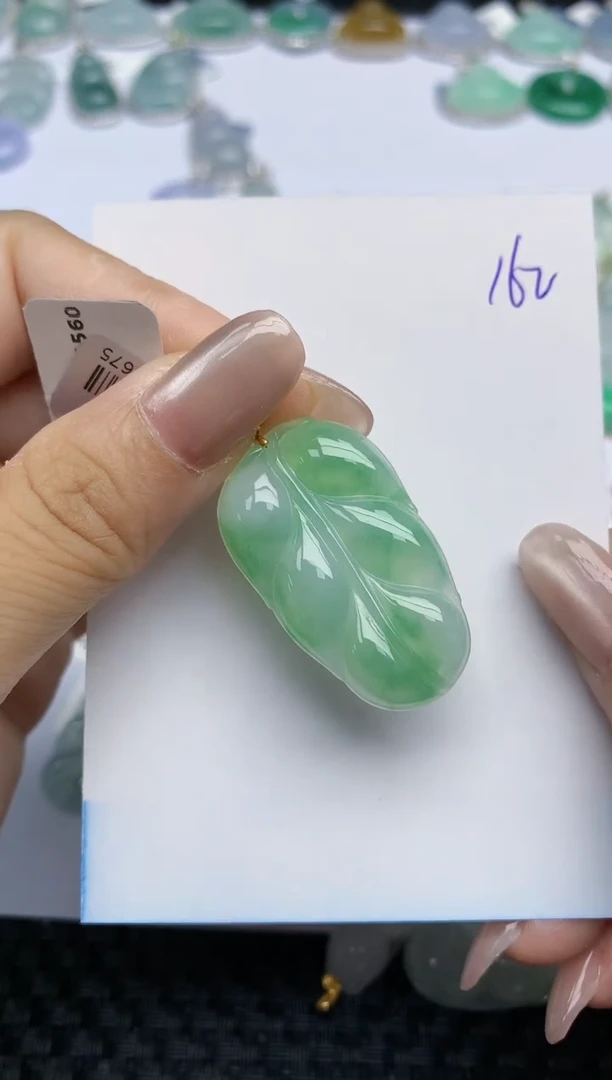 【闪购商品】翡翠挂件18K金镶嵌天然翡翠A货，162