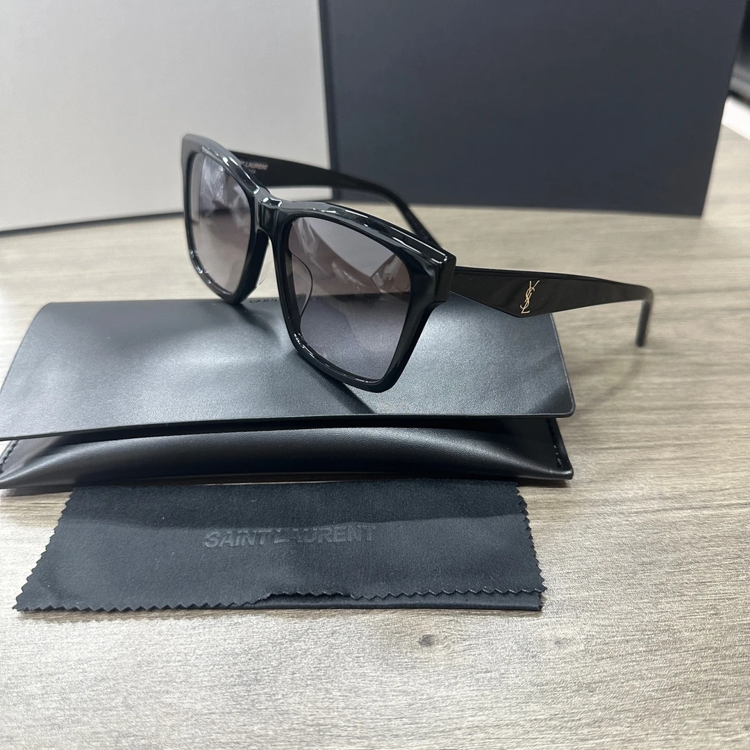 ysl圣罗兰墨镜M104全新带盒 公价7800 明星同款