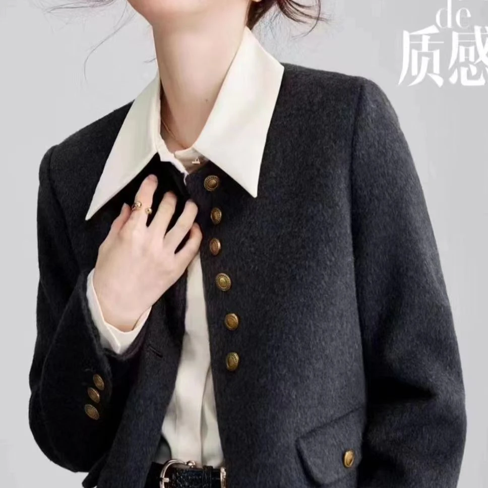 KIKI严选：703-AW家欧洲站春季新款原创重工单排扣圆领大衣外套