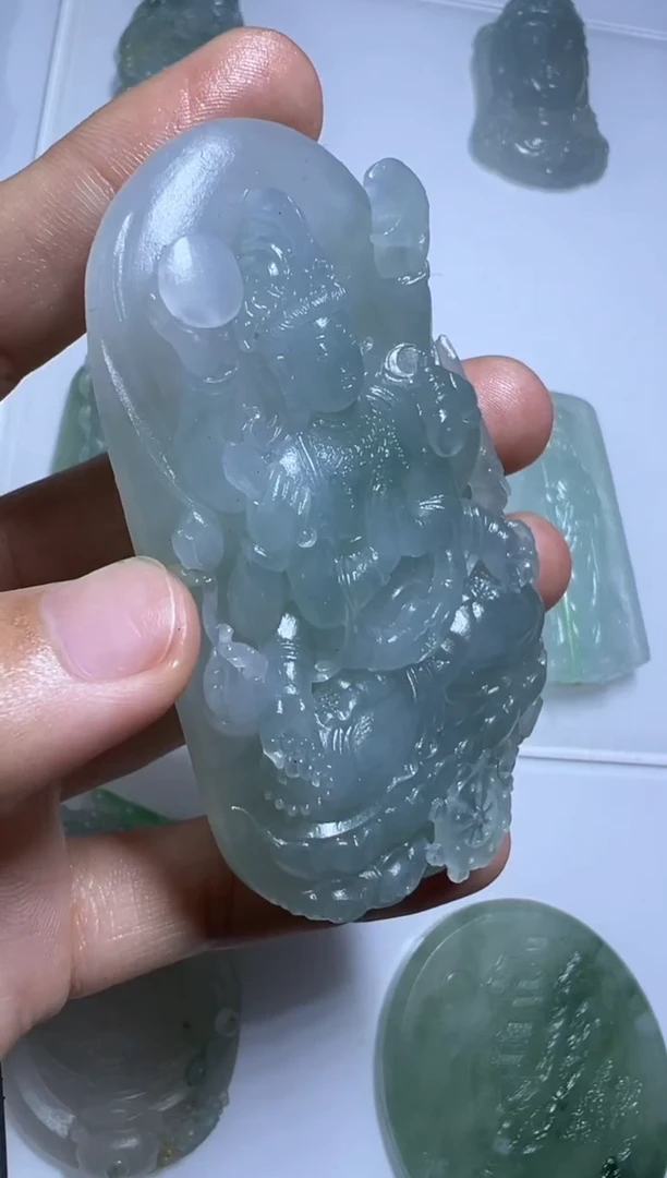 【闪购商品】定制翡翠未镶嵌千手