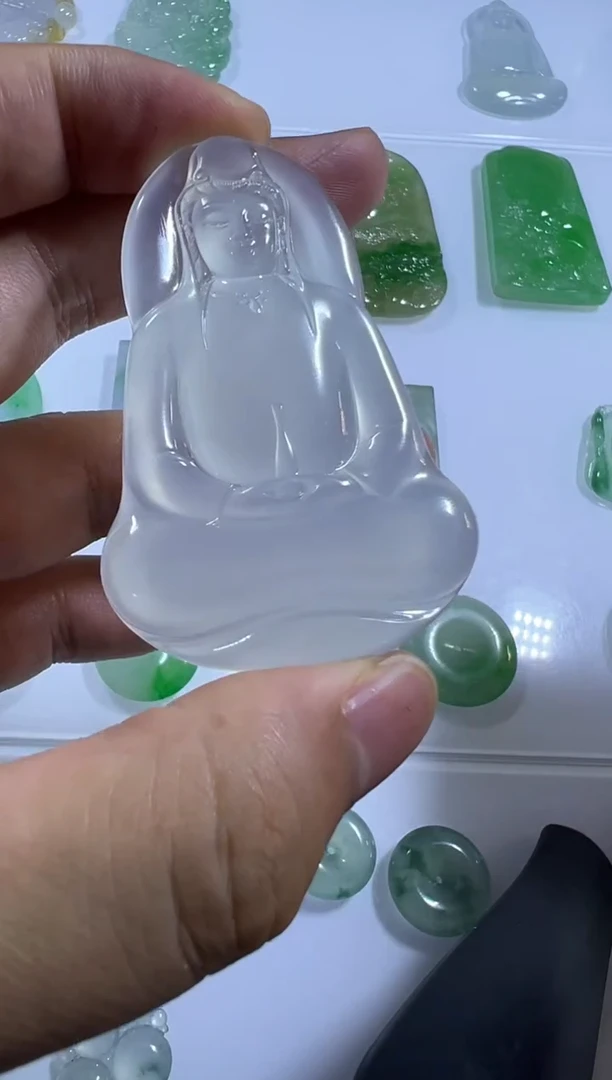 【闪购商品】定制翡翠未镶嵌观音