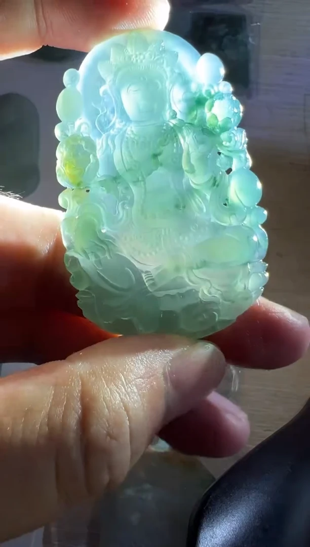 【闪购商品】定制翡翠未镶嵌观音