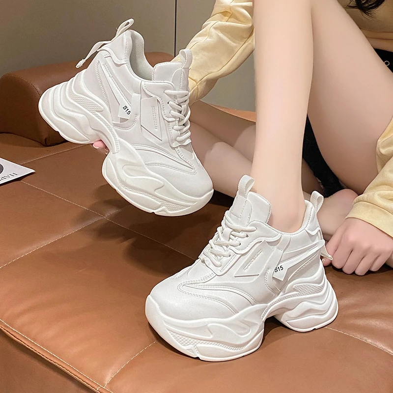 厚底老爹鞋女2025年春季新款韩版百搭显脚小运动休闲内增高小白鞋