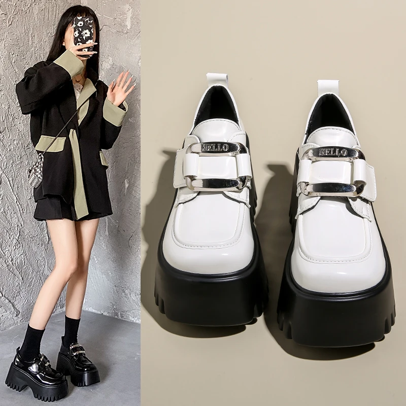 欧货漆皮厚底小皮鞋女2025春季新款增高粗跟单鞋松糕乐福鞋小白鞋