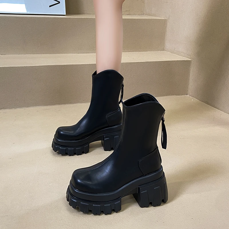 瘦瘦短靴女小个子厚底英伦风马丁靴女2025新款秋冬季中筒靴子增高