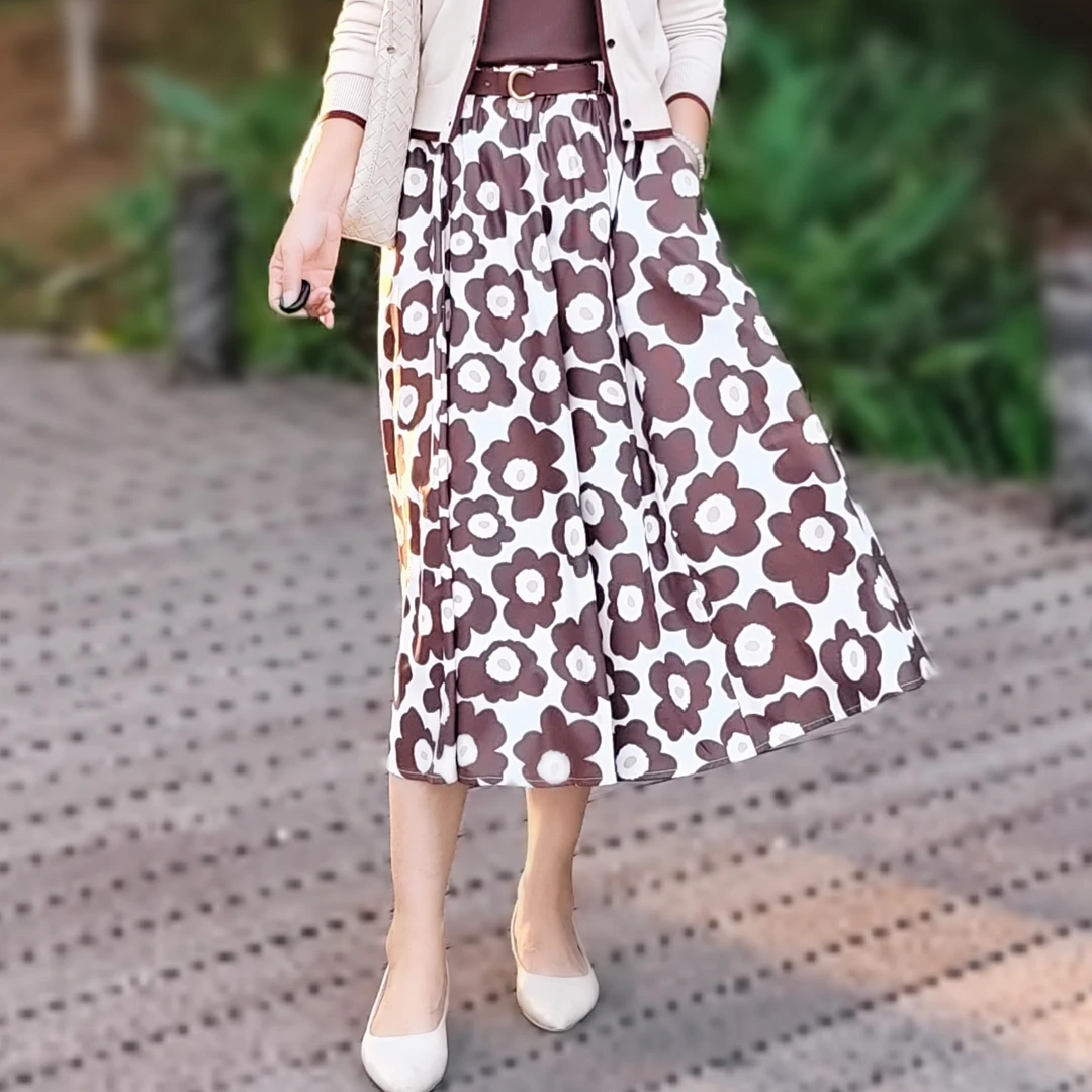 本芯-【花朵半裙】夏秋气质款显瘦半身裙松紧腰中长裙