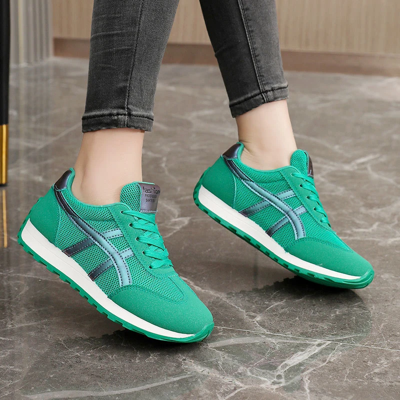 新款2024夏秋季透气拼色运动鞋休闲女鞋厚底圆头韩版增高