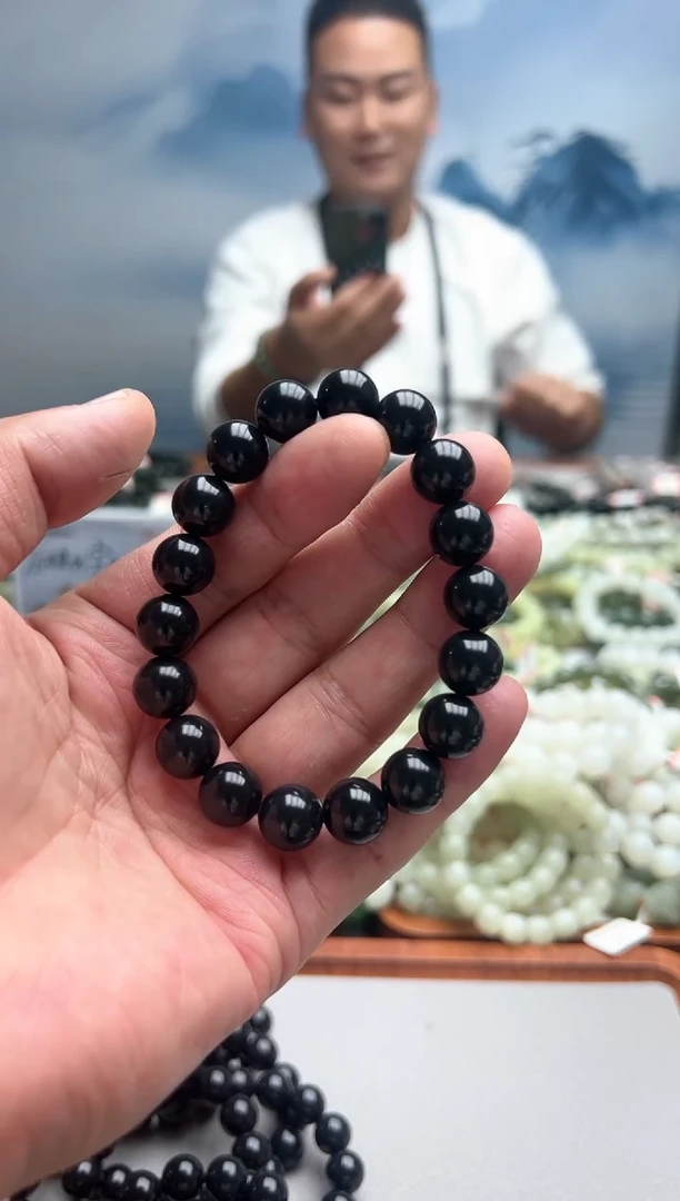 【闪购商品】和田玉手链未镶嵌12墨玉