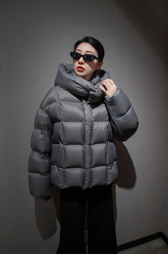 Luccalily/卢卡莱丽韩版气质时尚短款90保暖新升级白鹅绒服女ZZ