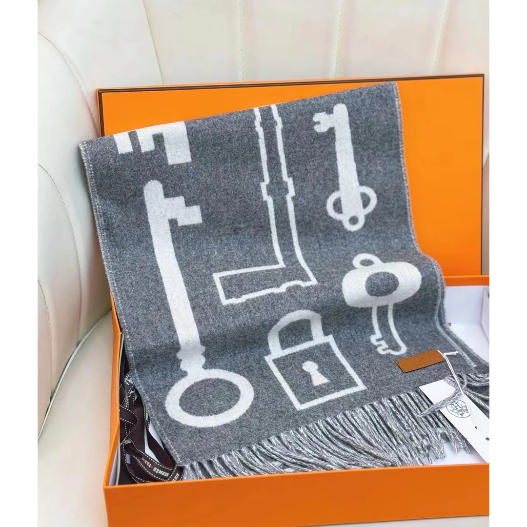 全新未使用 Hermes/爱马仕 爱马仕羊绒围巾