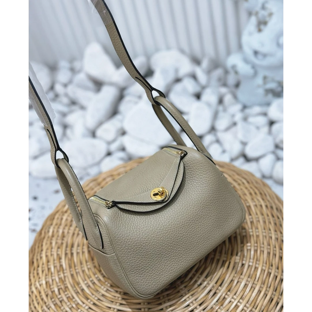 99新 Hermes/爱马仕 mini lindy 风衣灰金扣TC Z刻 配件:盒子尘袋