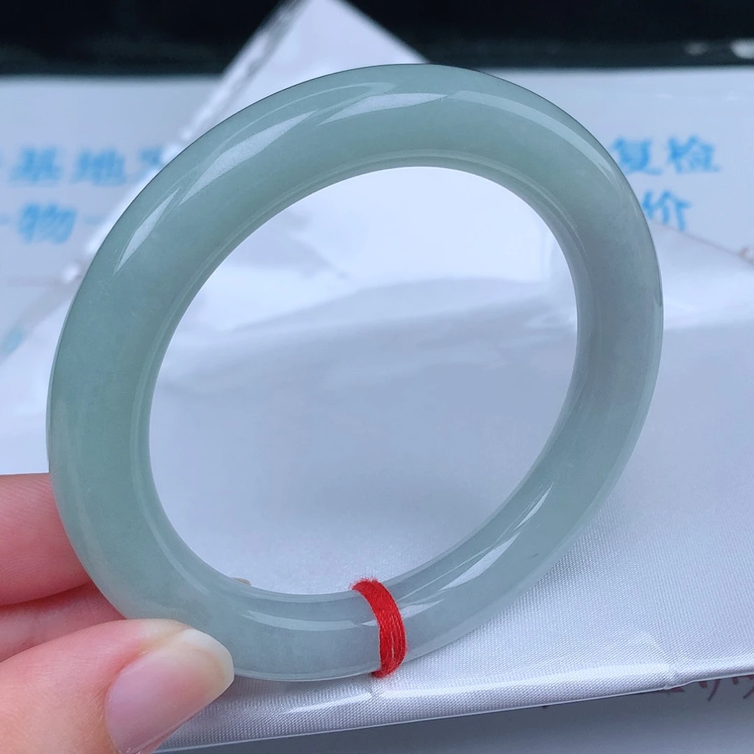 翡翠手镯（圆镯）未镶嵌天然