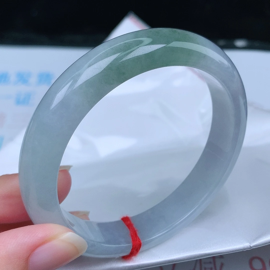 翡翠手镯未镶嵌天然