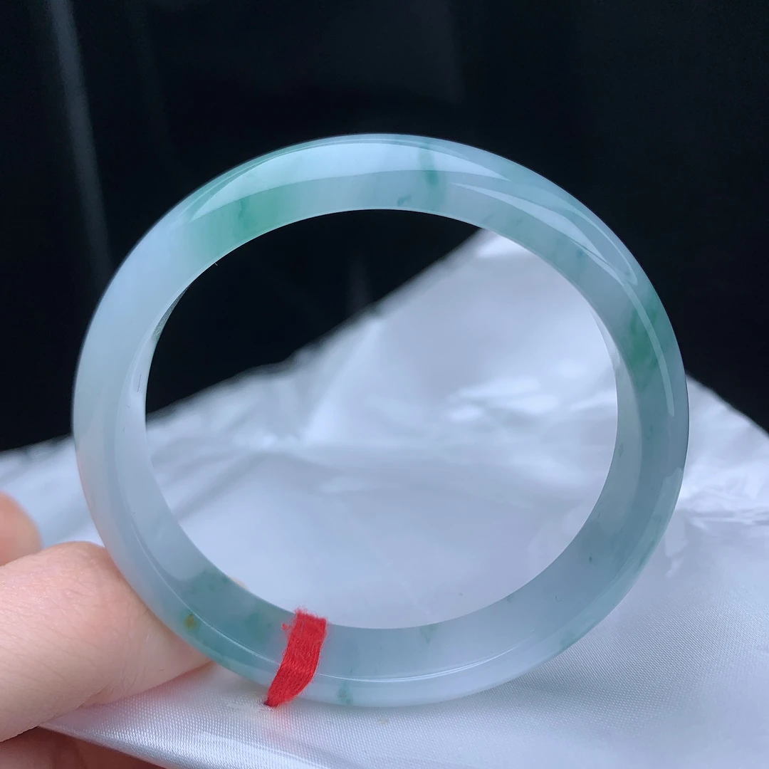 天然缅甸A货老坑翡翠飘花手镯53圈口冰润细腻百搭清新耐看女款