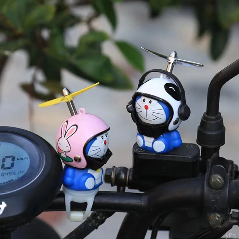 B295哆啦A梦带竹蜻蜓头盔叮当猫车载摆件自行车铃铛电动车车用