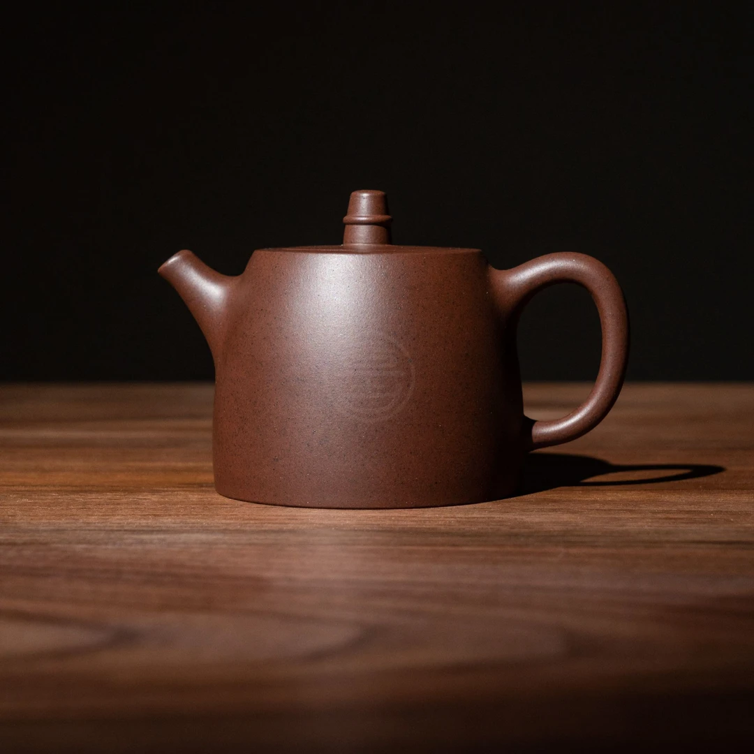 【亘古】《汉铎》精工半手 黑星土 约150cc 手工紫砂壶