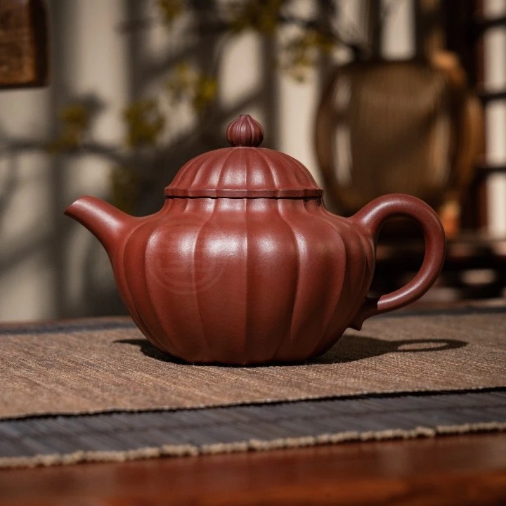 【亘古】《筋纹莲子》精工半手 赵庄老朱泥 约170cc 手工紫砂壶