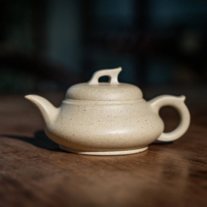 【亘古】《一帆风顺》精工半手 本山绿泥  约130cc 手工紫砂壶