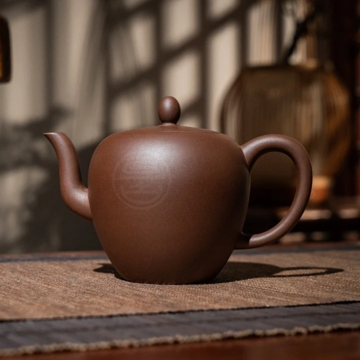 【亘古】《美人肩》精工半手 一厂老紫泥 约180cc 手工紫砂茶壶