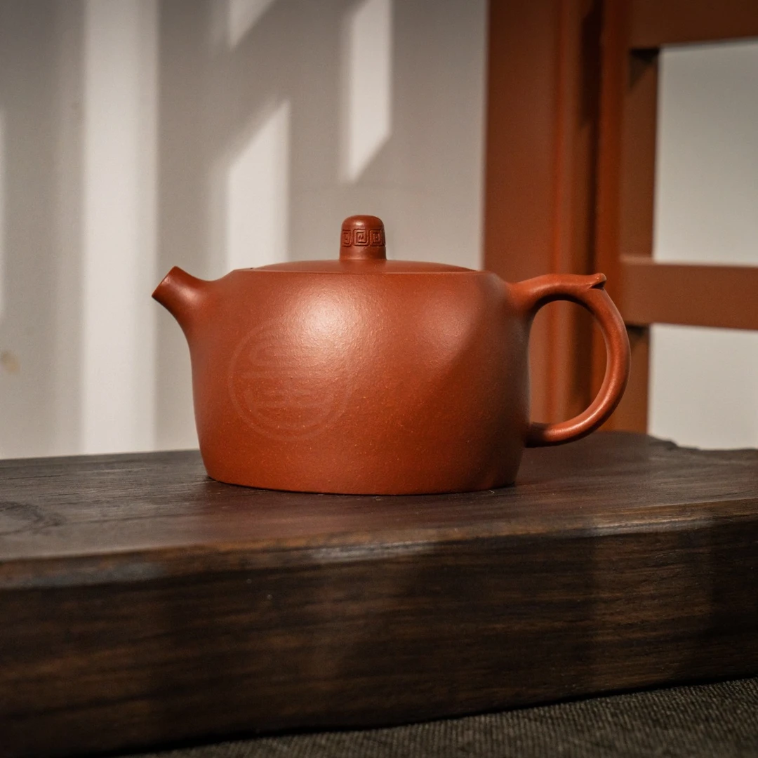【亘古】《井栏》精工半手 清水泥 约170cc 手工紫砂茶壶