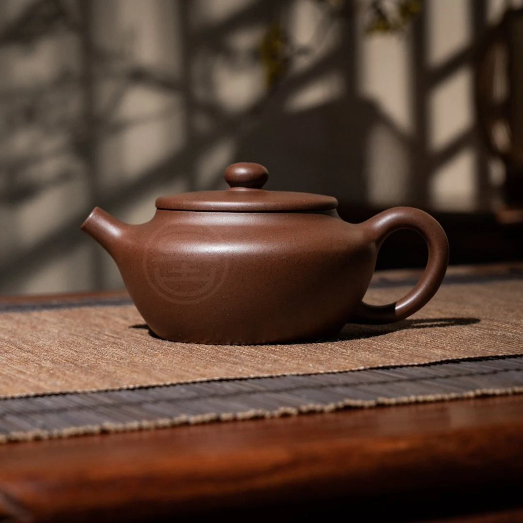 【亘古】《桑扁》全手工制 黑星土 约150cc 手工紫砂壶