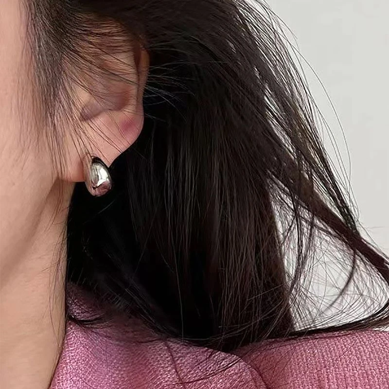 豆豆推荐同款简约小众半圆金属耳环日常百搭气质耳钉