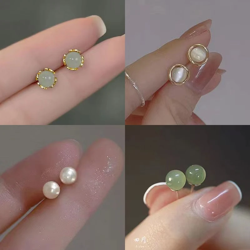 新中式~淡绿色睡觉不用摘的耳钉女爆款2024耳环小众耳饰