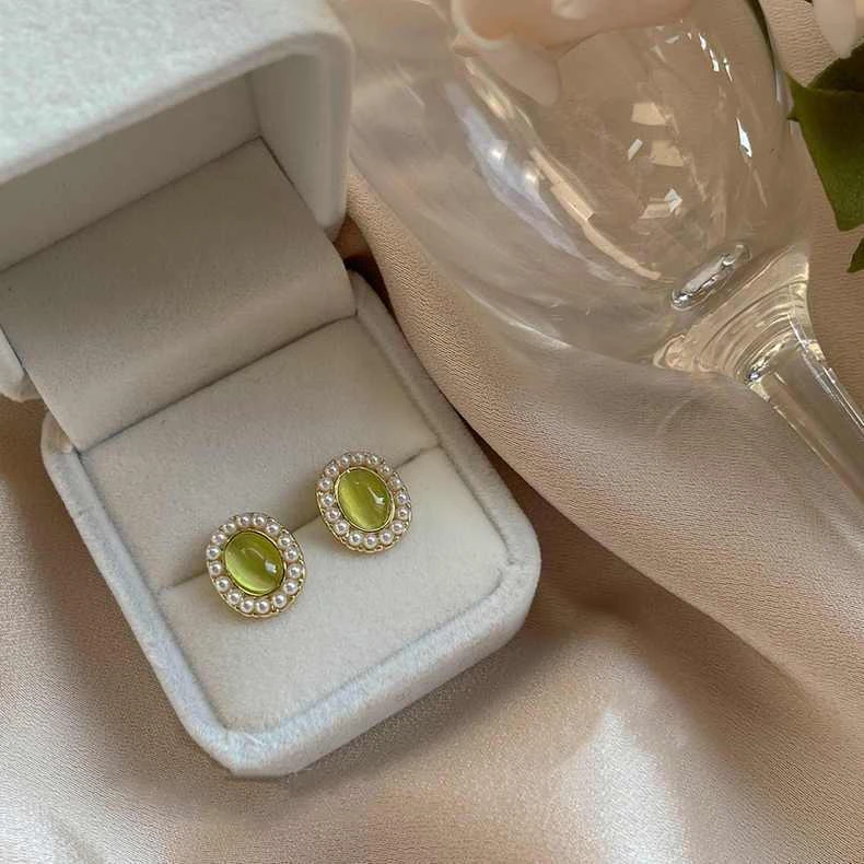 合金耳饰 温柔眼眸复古赫本风高级港风小众质感优雅气质耳钉