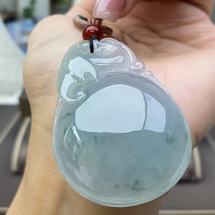 翡翠颈饰未镶嵌吊坠56
