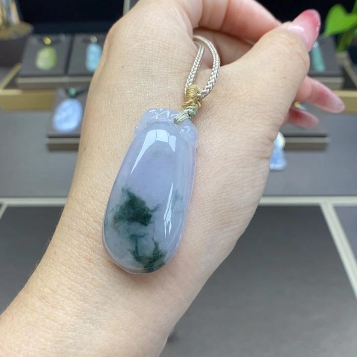 翡翠颈饰未镶嵌吊坠