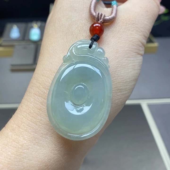 翡翠颈饰未镶嵌吊坠
