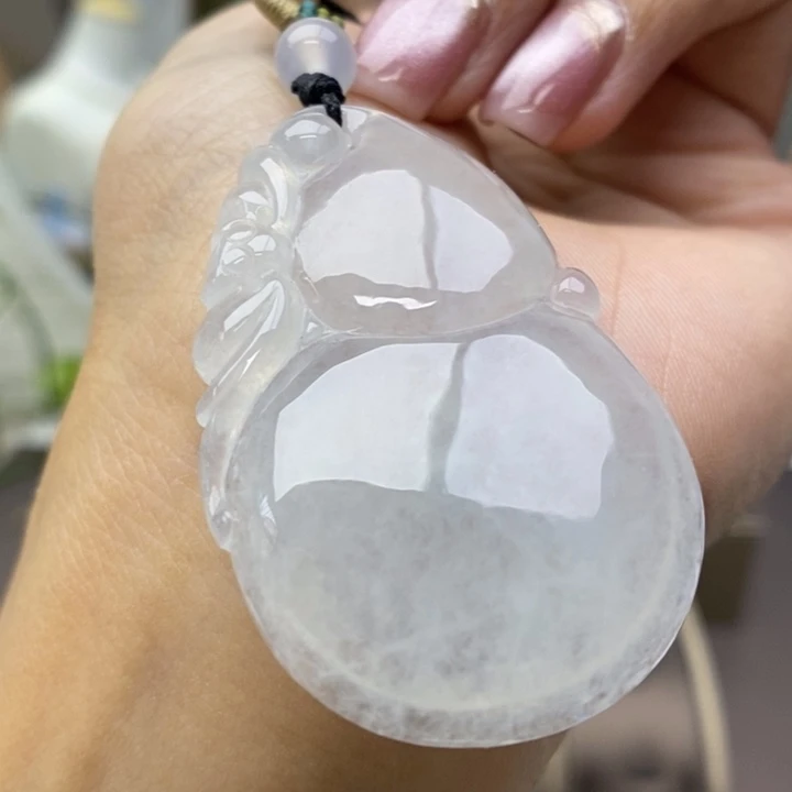 翡翠颈饰未镶嵌吊坠