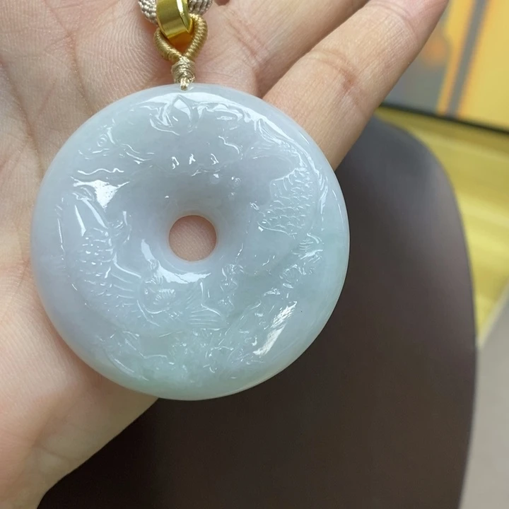 翡翠颈饰未镶嵌吊坠52