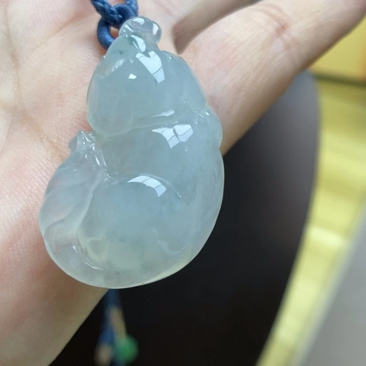 翡翠颈饰未镶嵌吊坠