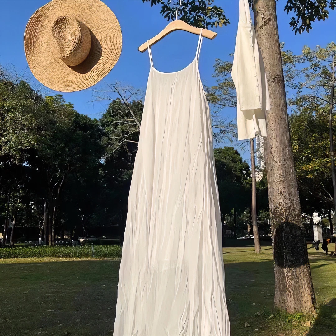 夏日度假风新款韩系吊带显瘦气质茶歇连衣裙女