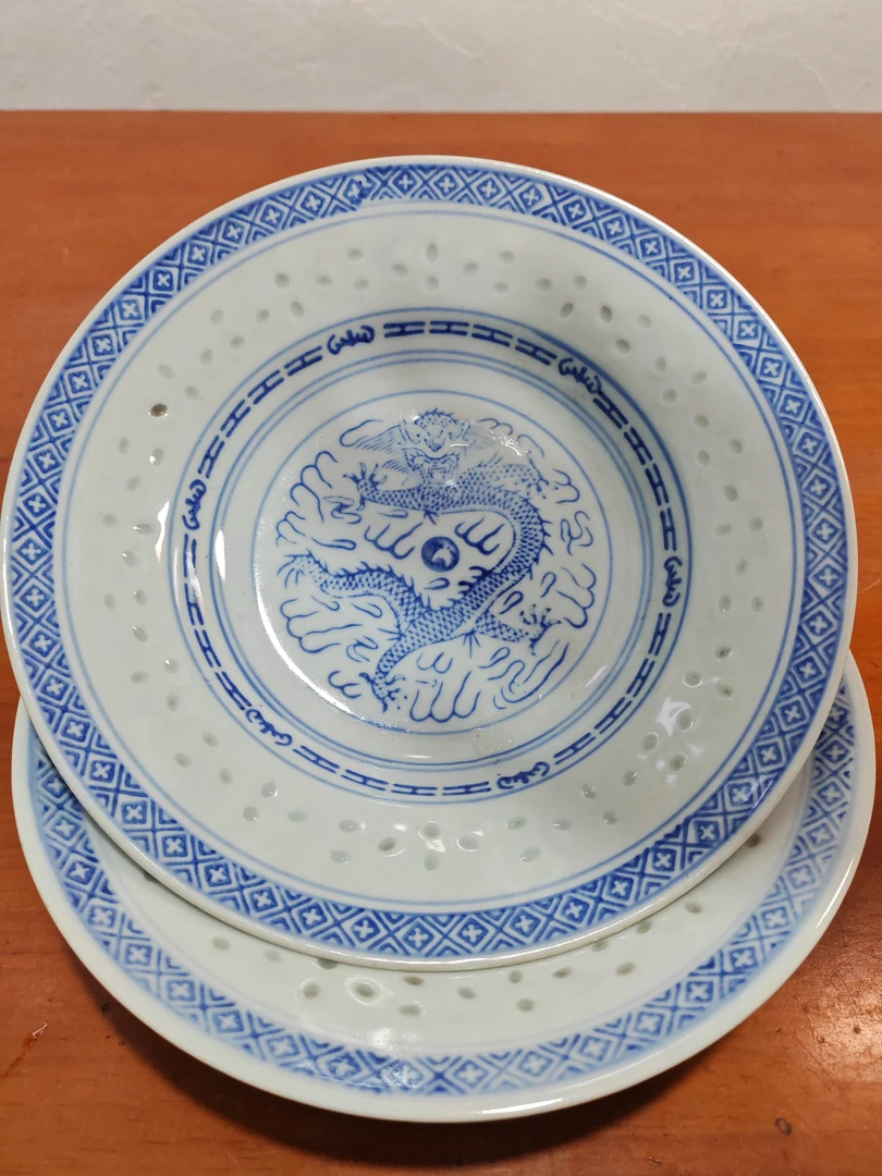 玲珑盘子20公分2块微瑕