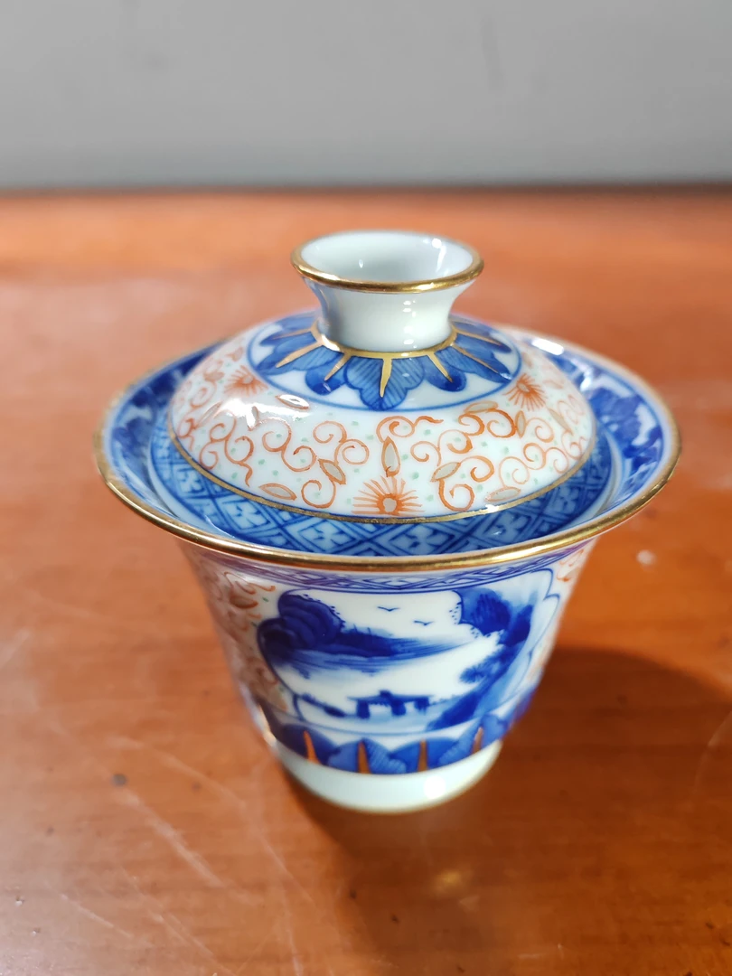 青花玲珑开窗加彩两彩盖碗